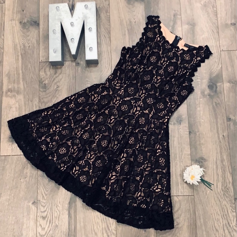 🎀4/$15🎀 City Studio Fit & Flare Lace Dress